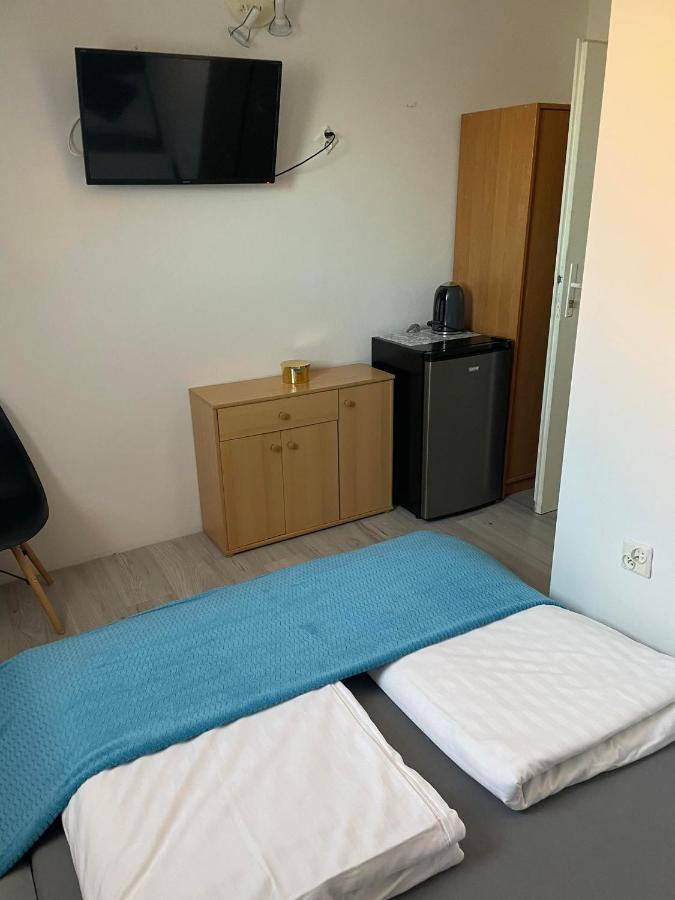 Pokoje I Apartamenty Polna 19 Niechorze Exteriör bild